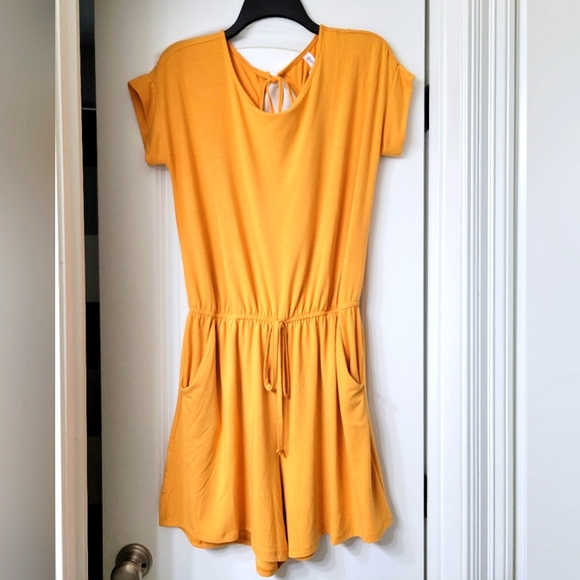 NWOT Golden Yellow Romper - Picture 1 of 4